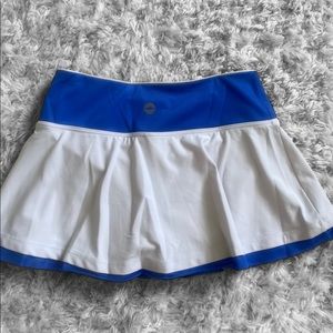 Dainty tennis skirt size small!!